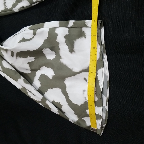 Elizabeth and James Boho Pattern Off Shoulder Top. S - Picture 12 of 13